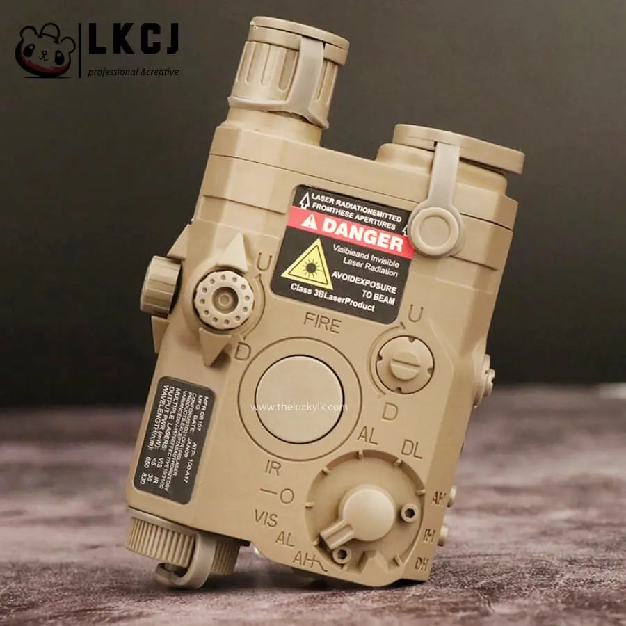 Red laser+Green laser+Flashligh Multifunctional tactical beam battery case LKCJ